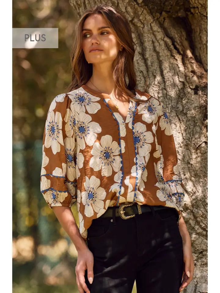 Curvy Golden Meadow Floral Top