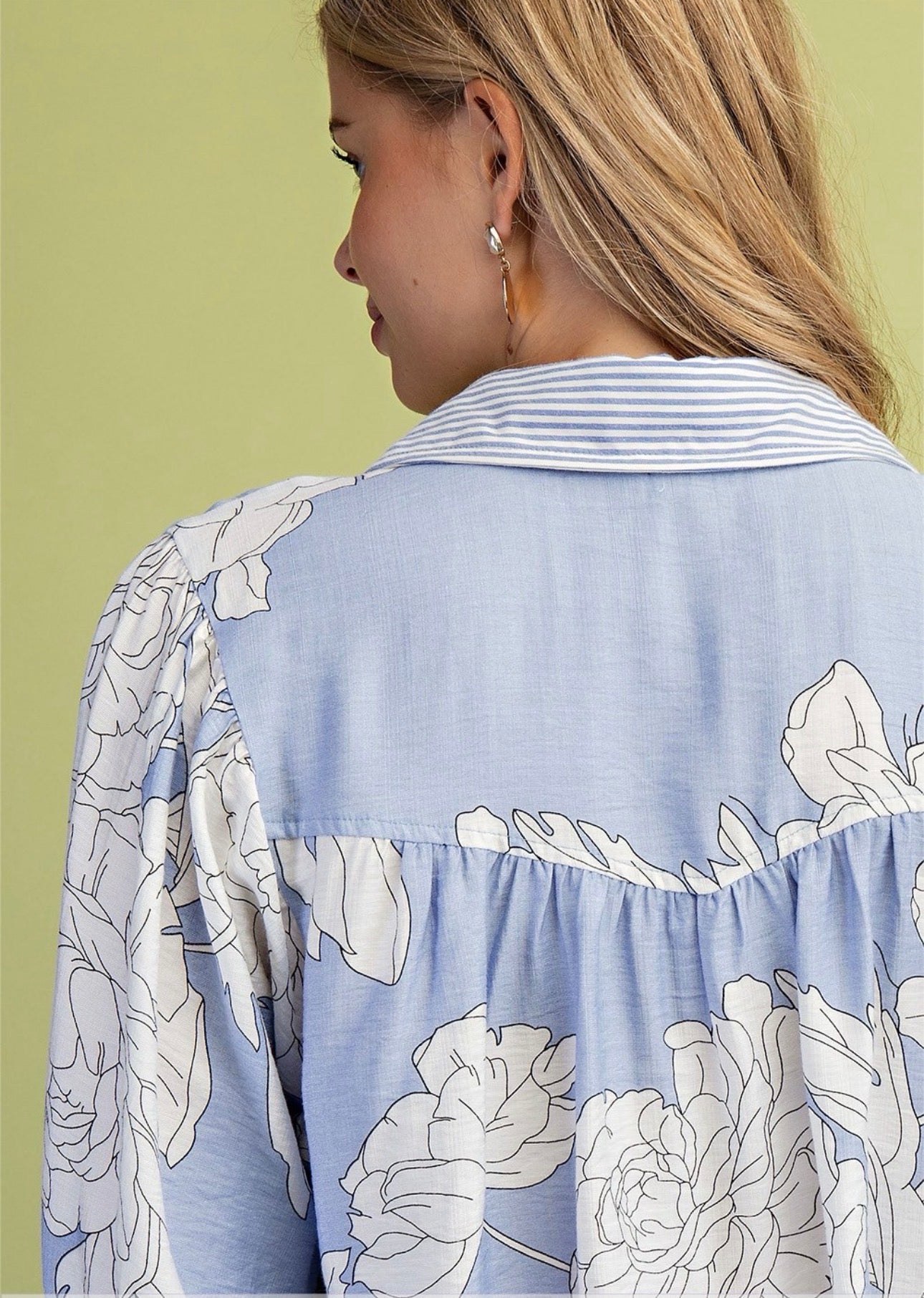 Curvy In Full Bloom Top