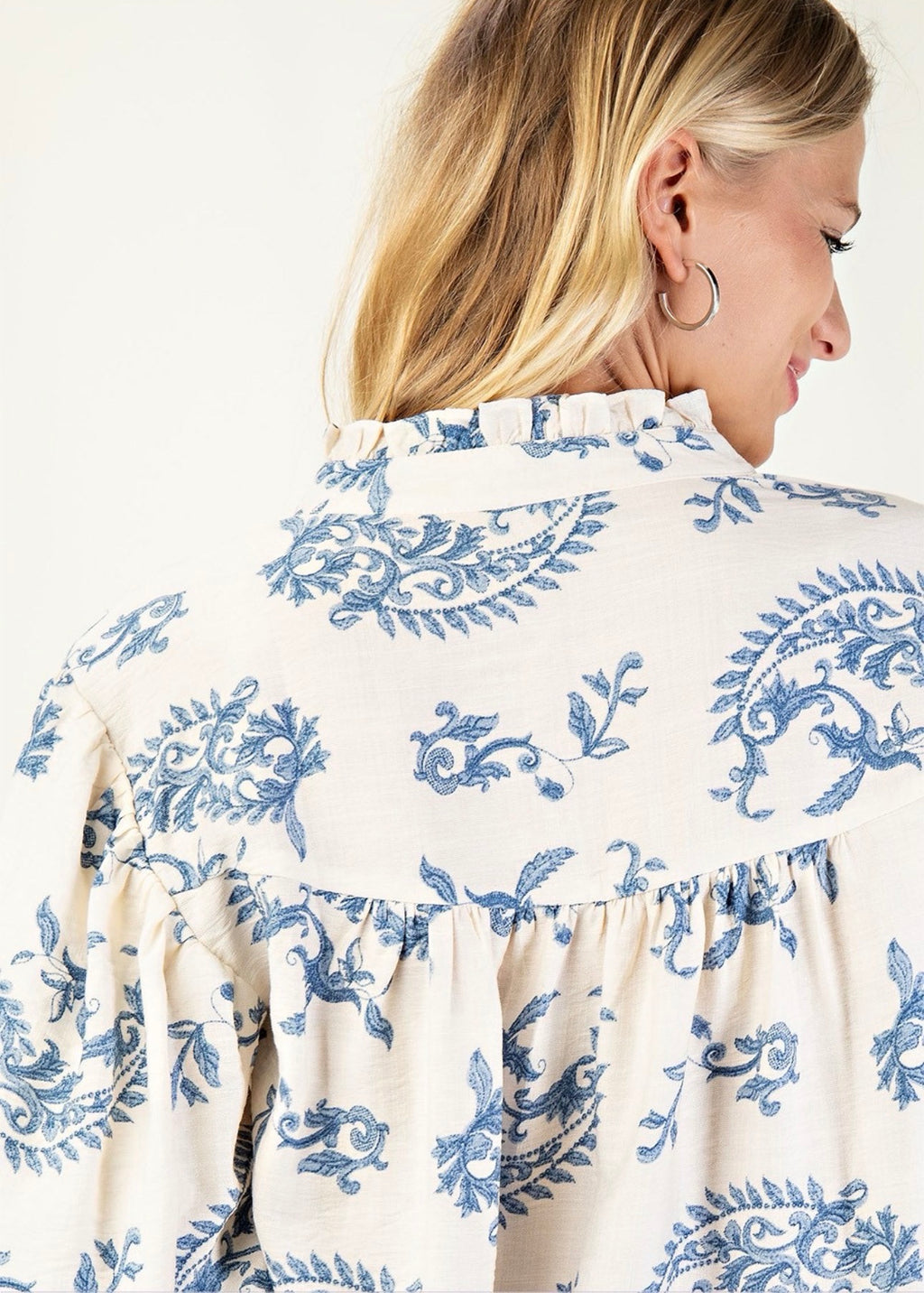 Curvy Detailed Blouse