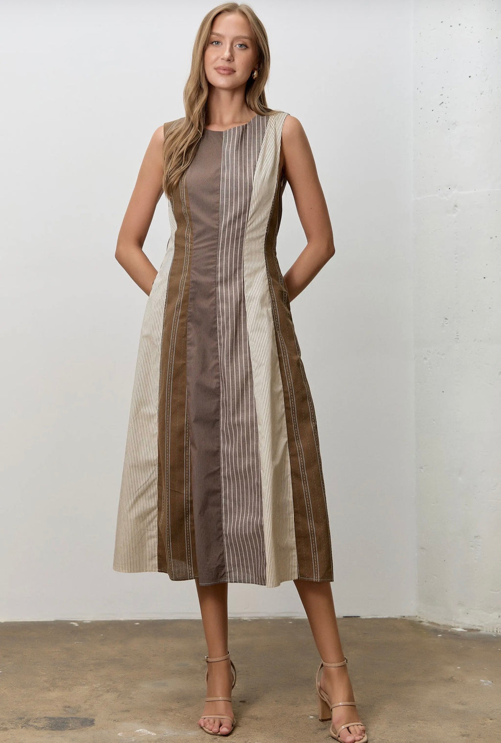 Curvy Striped Sleeveless Midi Dress