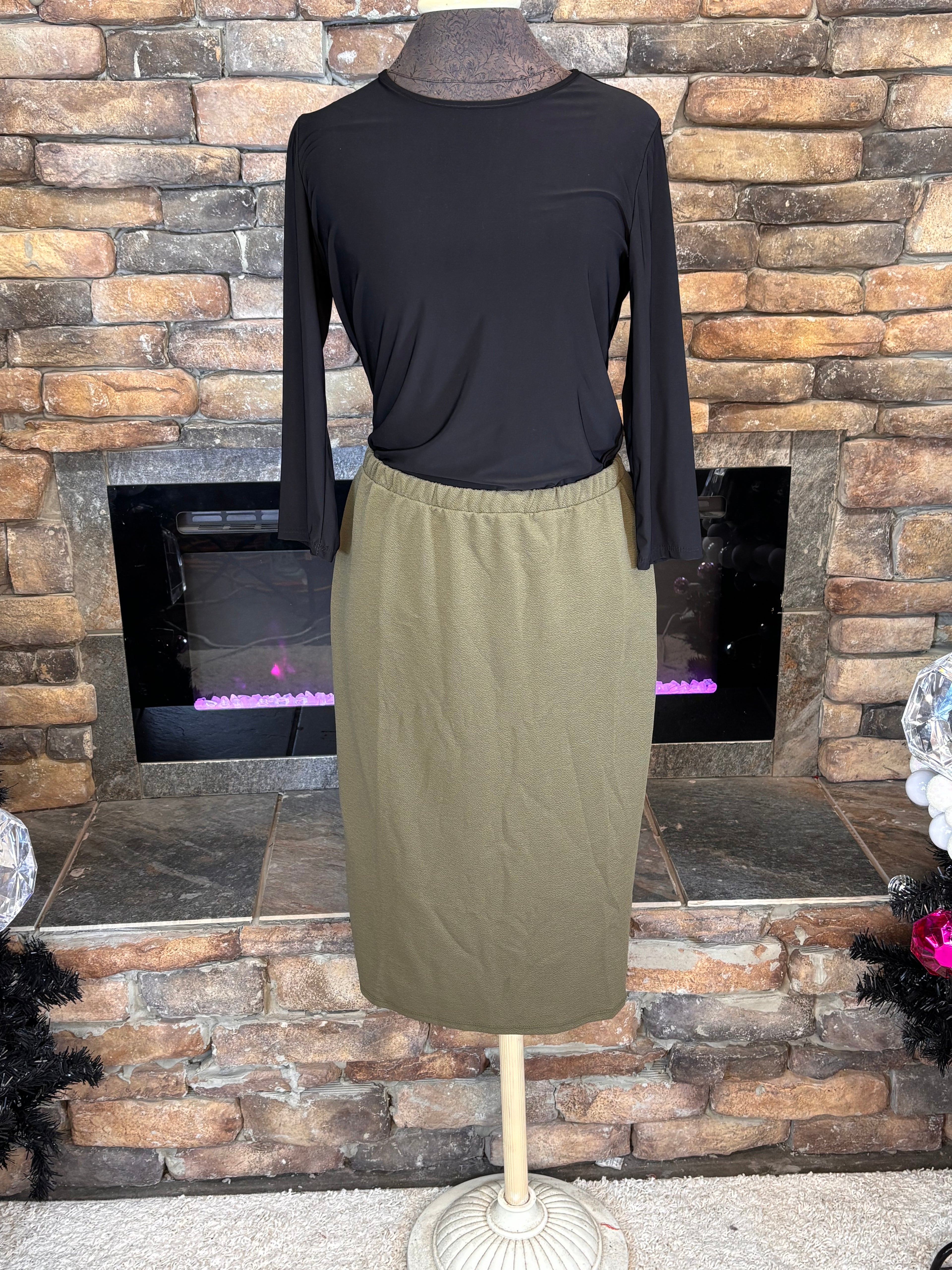 Curvy Pencil Skirt