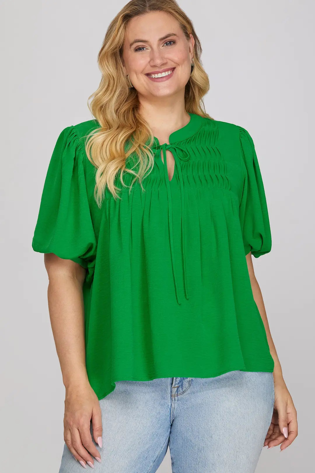 Curvy Pintuck Puff Sleeve Top