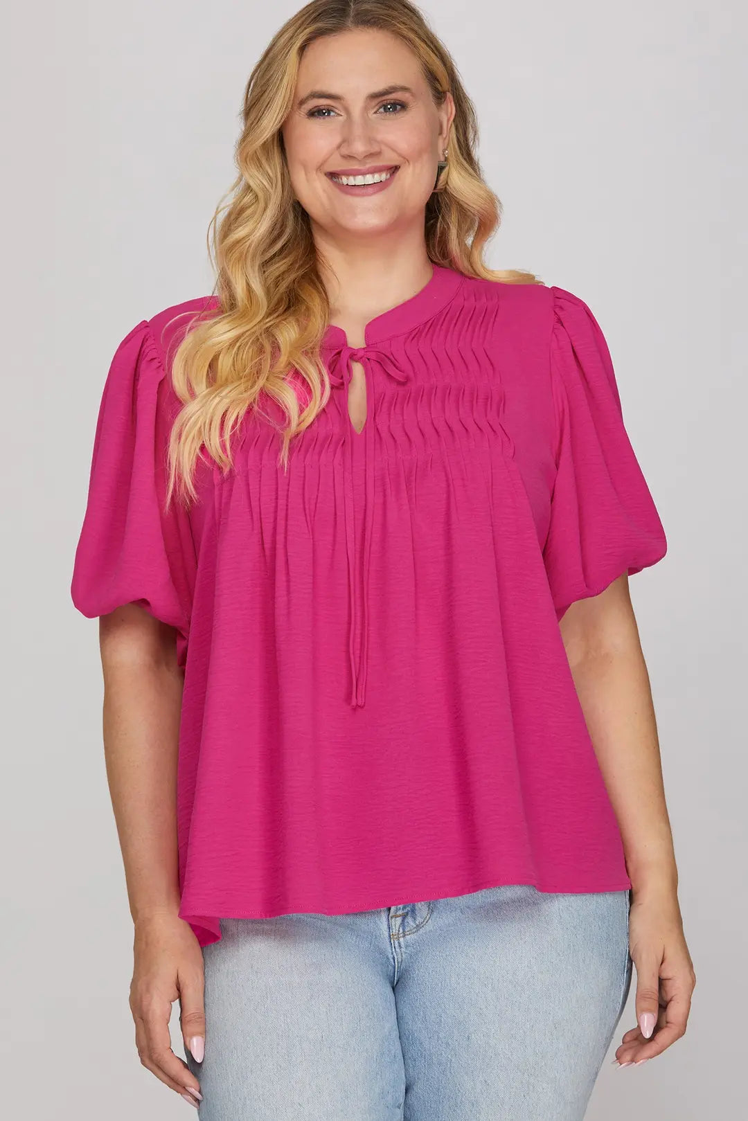 Curvy Pintuck Puff Sleeve Top