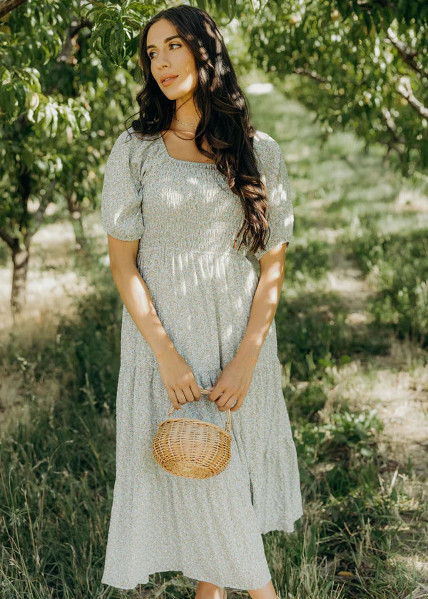 Curvy Indy in Honeybloom